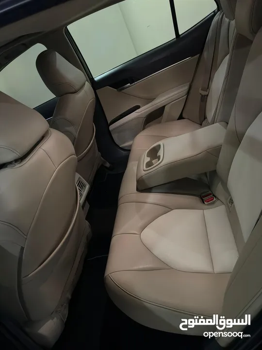 Toyota Camry 2019 Gle  بحالة الوكالة