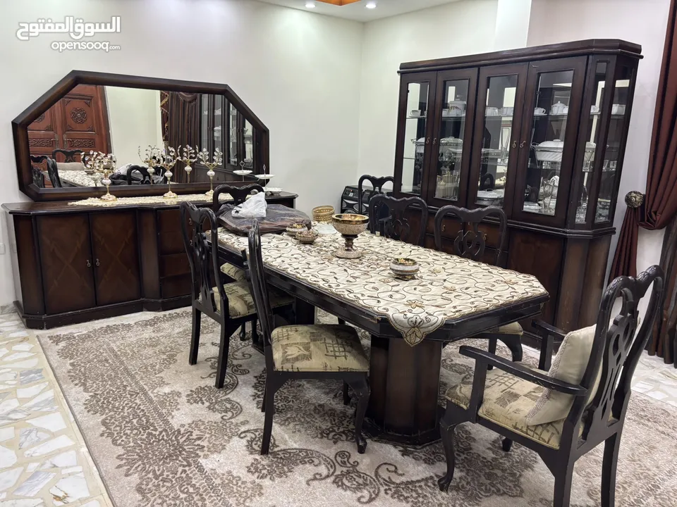 طوله سفر مع 6 كراسي وترابها