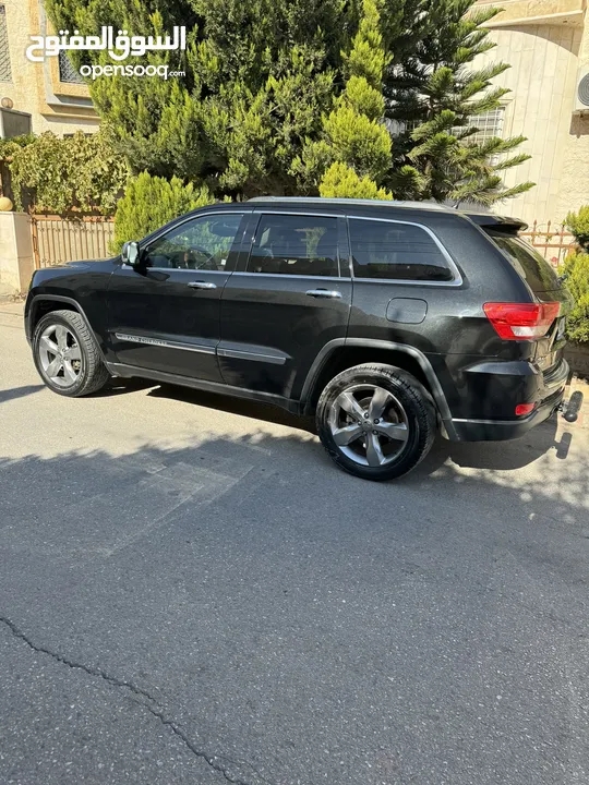 Jeep grand Cherokee overland 2011