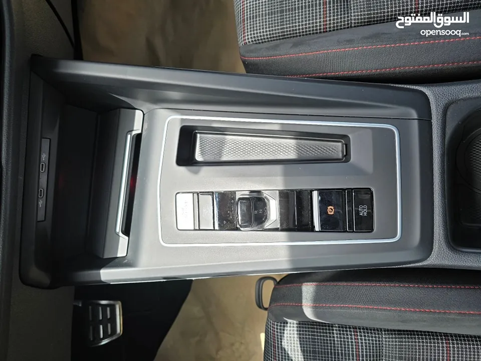 فولكس فاجن جولف GTI ترخيص 2021