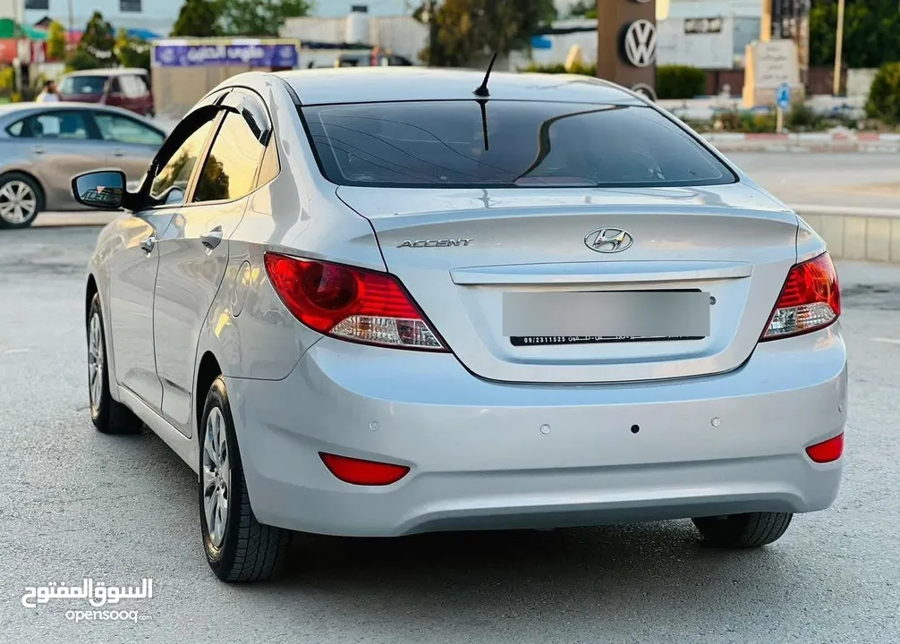 اكسنت 2017 متور 1600 بنزين 4 غيار دهان شركه