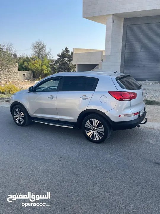 جيب كيا سبورتاج 4 في 4 موديل 2014