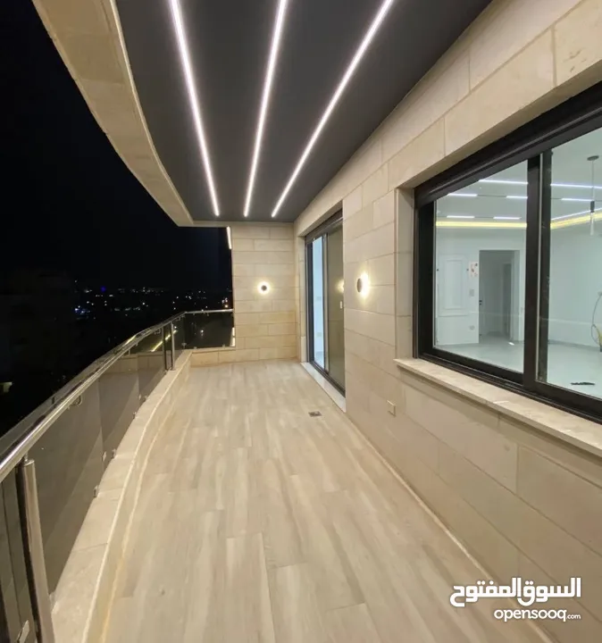 اخر شقه طابق ارضي تشطيبات الفندقية في حي الصحابة منطقة فلل