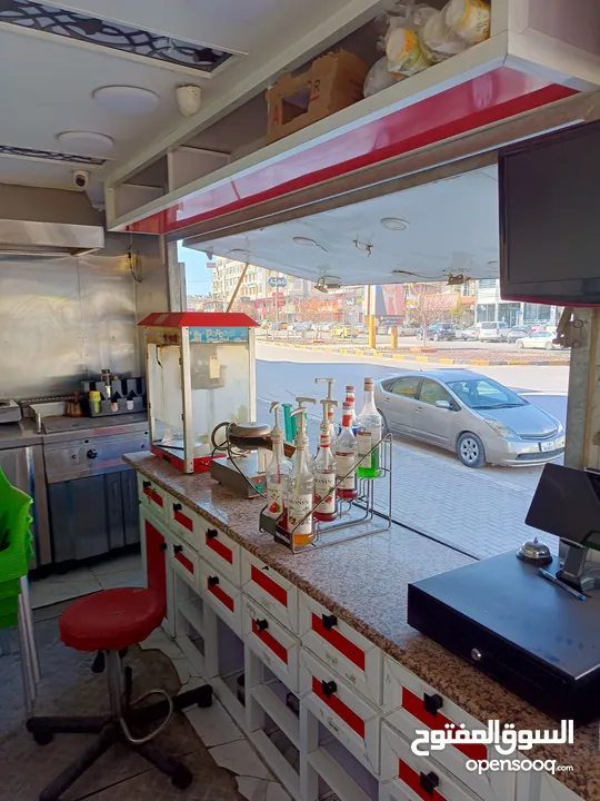مطعم متنقل (FOOD TRUCK) للبيع