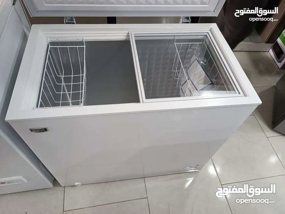 عرض نااار على فريزر بطح جرين هوم 200 لتر سلفر و 300 لتر سلفر وجميع الأحجام