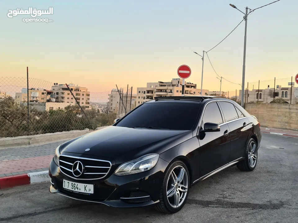 Mercedes Benz E200 / W212  فل إضافات مع بانوراما / صالون جلد بني عداد حقيقي 102,000 K.M / فحص نخب