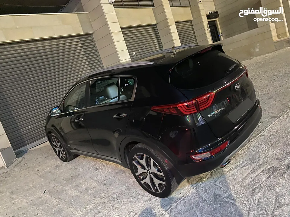 كيا سبورتاج بوية شركة بالكامل جي تي بلاك اديشن
