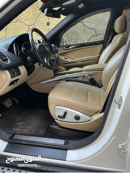 جيب مرسيدس للبيع ML550    بوضع ممتاز البيع بسبب السفر فرصة لن تتكرر