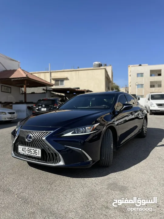 LEXUS ES300h 2019