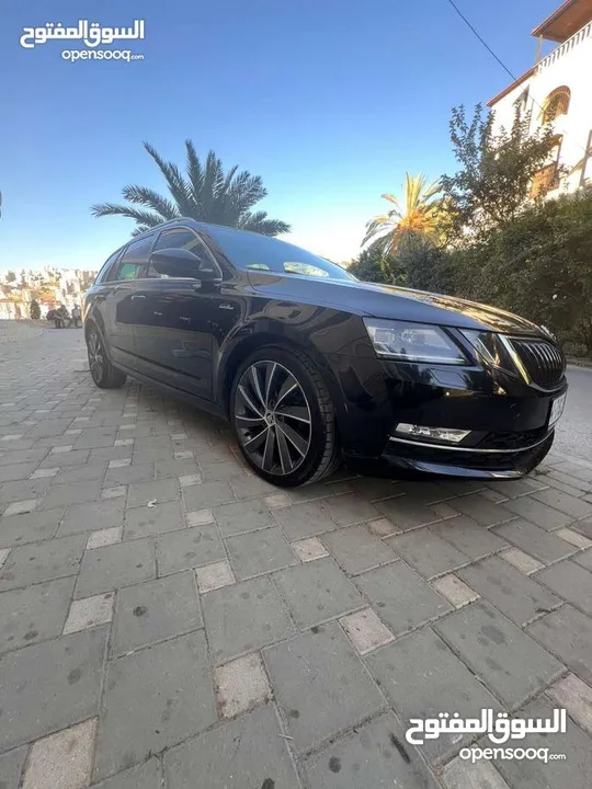 سكودا لورين الكلمينت فل بدون فتحا