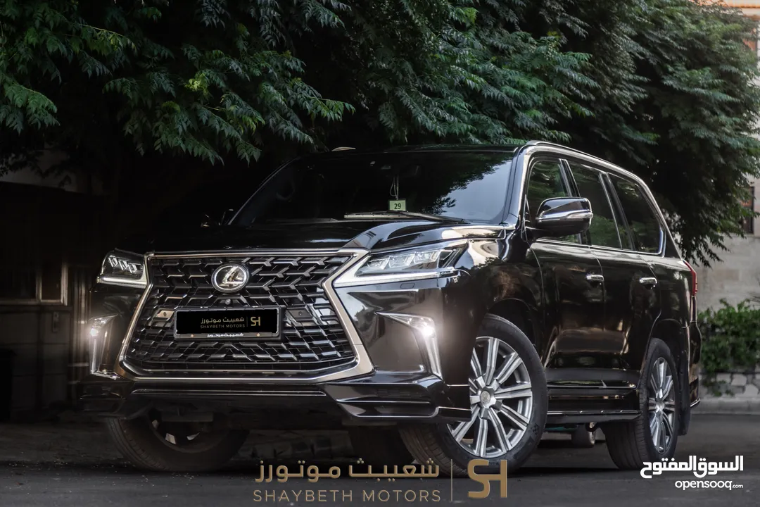 Lexus Lx570 2017 بحالة ممتازة جدا