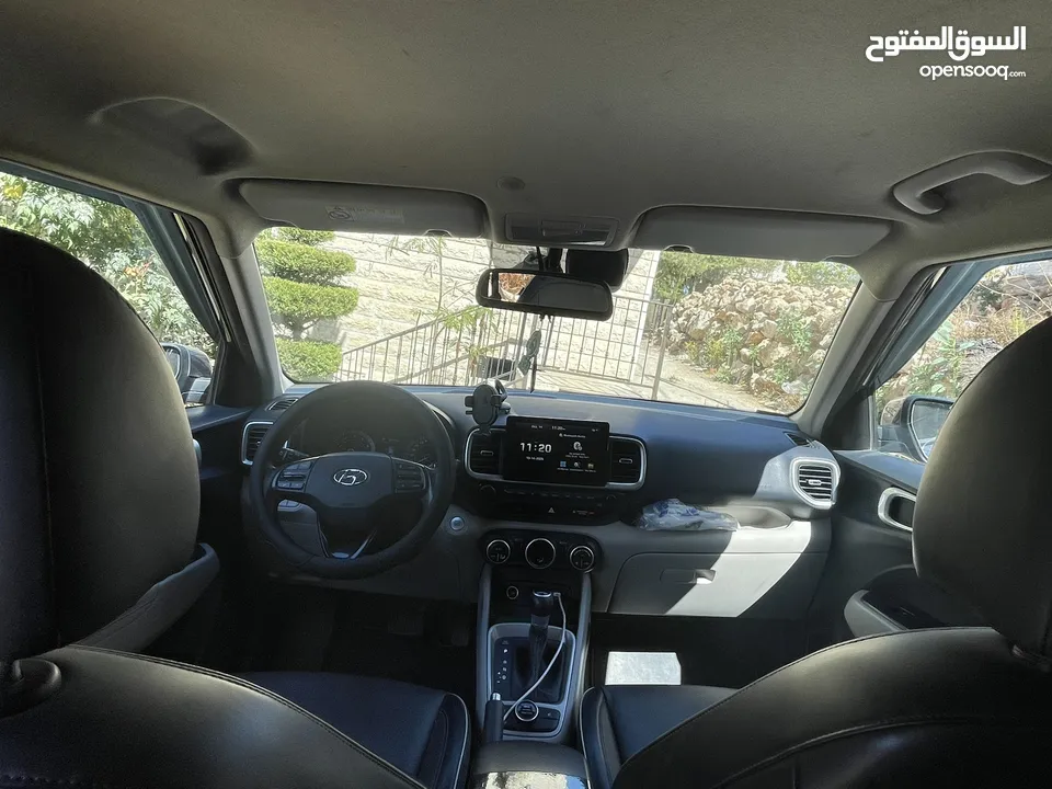 Hyundai Venue one million (V)