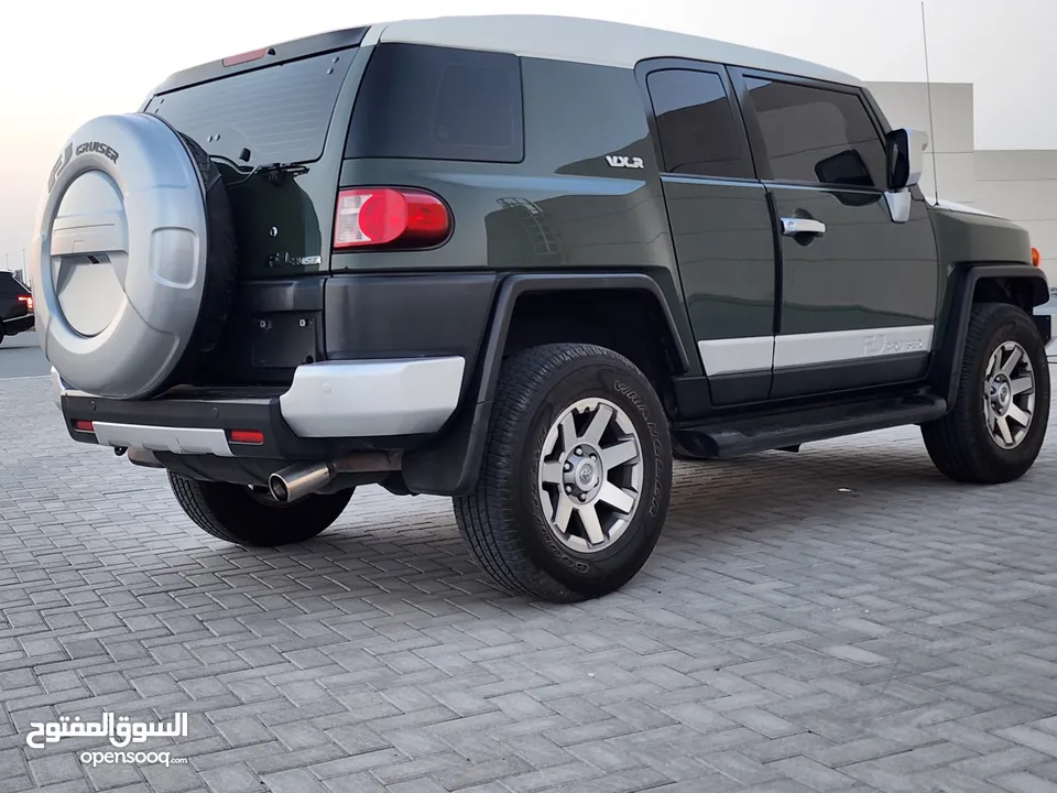 Fj GCC V6 2014 Full price 74,000 AEd