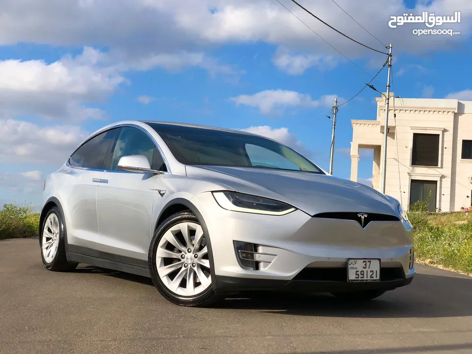 Tesla Model X 100D 2018 بحاله الوكاله وبسعر مغري اقساط او كاش