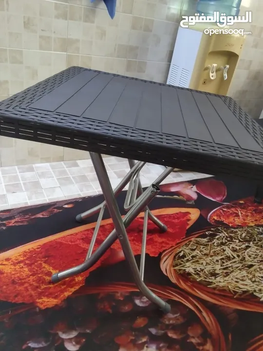 طاولة سفرة راتان بحالة الجديد