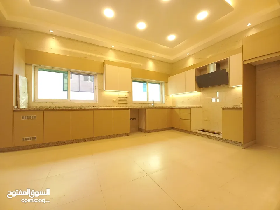 شقة شبه مفروش للايجار في عبدون ( Property 40224 ) سنوي فقط