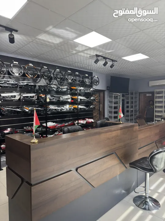 متوفر جميع قطع الغيار الأصلية : هوندا اكورد ، كامري ، بي ام دبليو ، لكزس  التيما