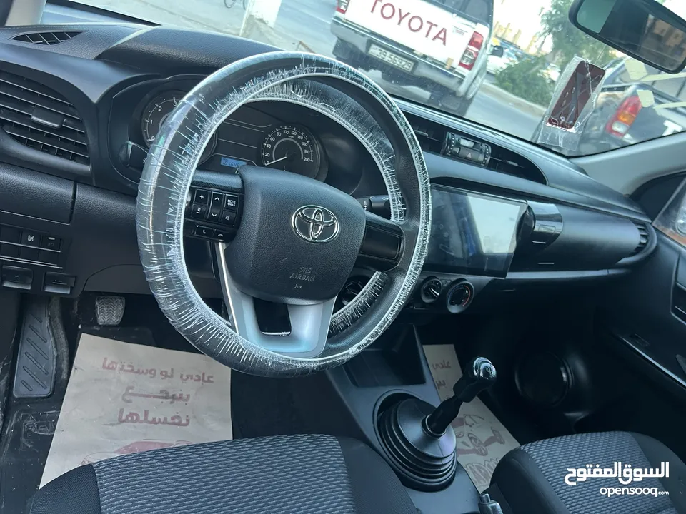 تويوتا هيلوكس 2020 دهان الشركه فحص كامل وله ملاحضه ممشى قليل لون مميز