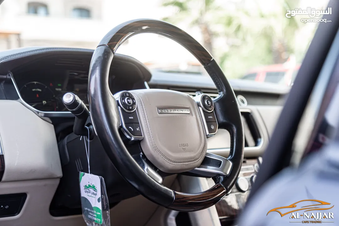 Range Rover Vogue 2016 Hse   السيارة وارد الشركة و مميزة جدا و قطعت مسافة 131,000 كيلو متر