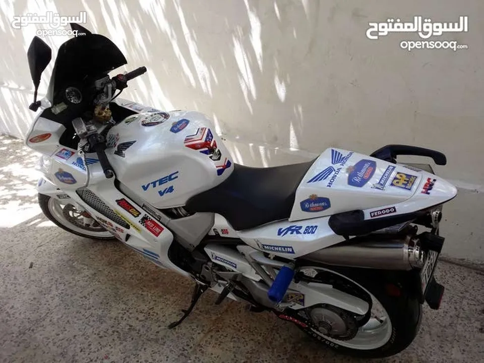 دراجة هوندا مرخصة 4سلندر (VFR 800cc VTEC) 2008