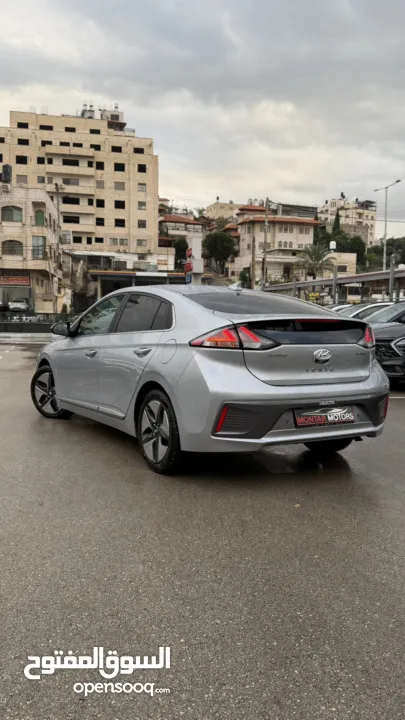 هونداي ايونك ترخيص 2022 محرك 1600 هايبرد جير أوتوماتيك 141 حصان