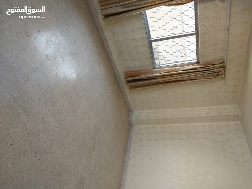 شقة في جبل الاشرفية قرب مستشفى البشير