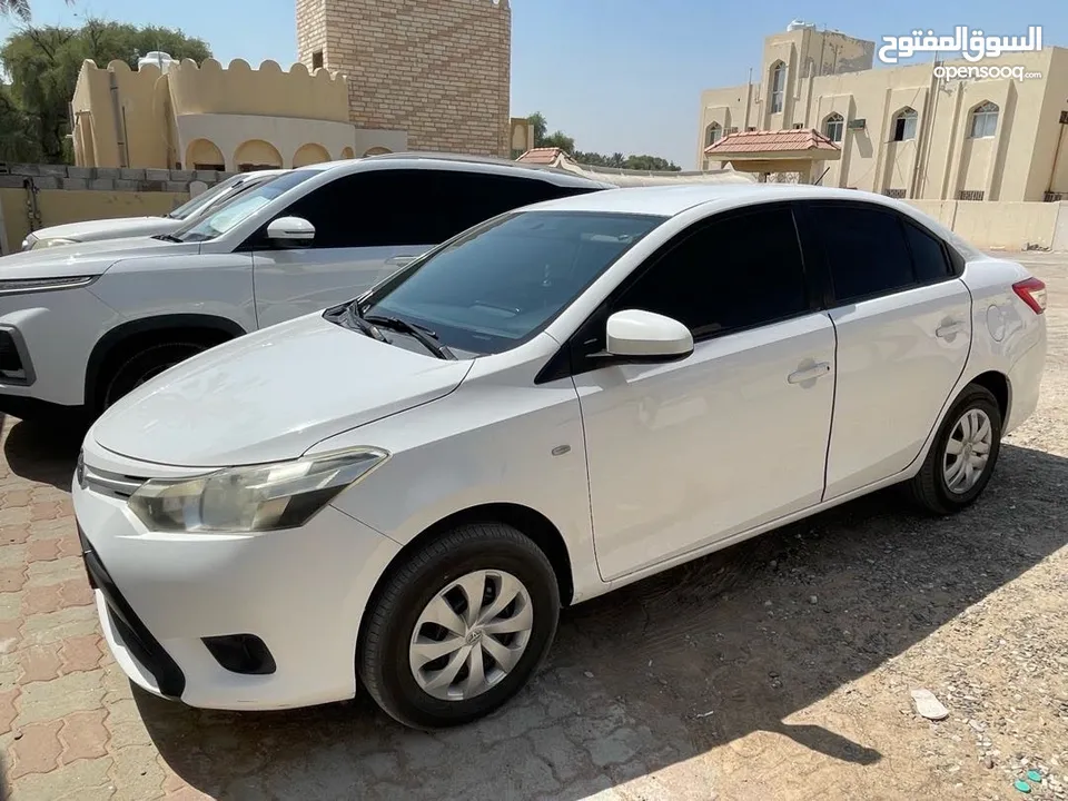 Toyota Yaris saloon SE very good condition