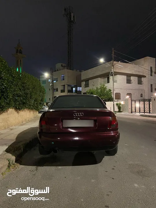 سيارة اودي A4 للبيع بحالة جيدة
