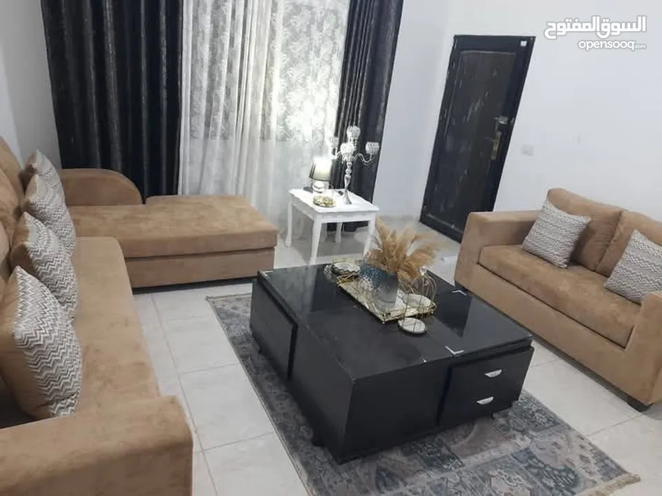 أطقم كنب وكورنرات خشب سويد ثقيل جدا اسفنج دانلوب والضهر هولو طبي الارضيات كوشوك