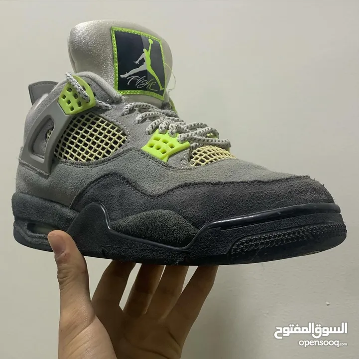 Jordan 4 وكالة