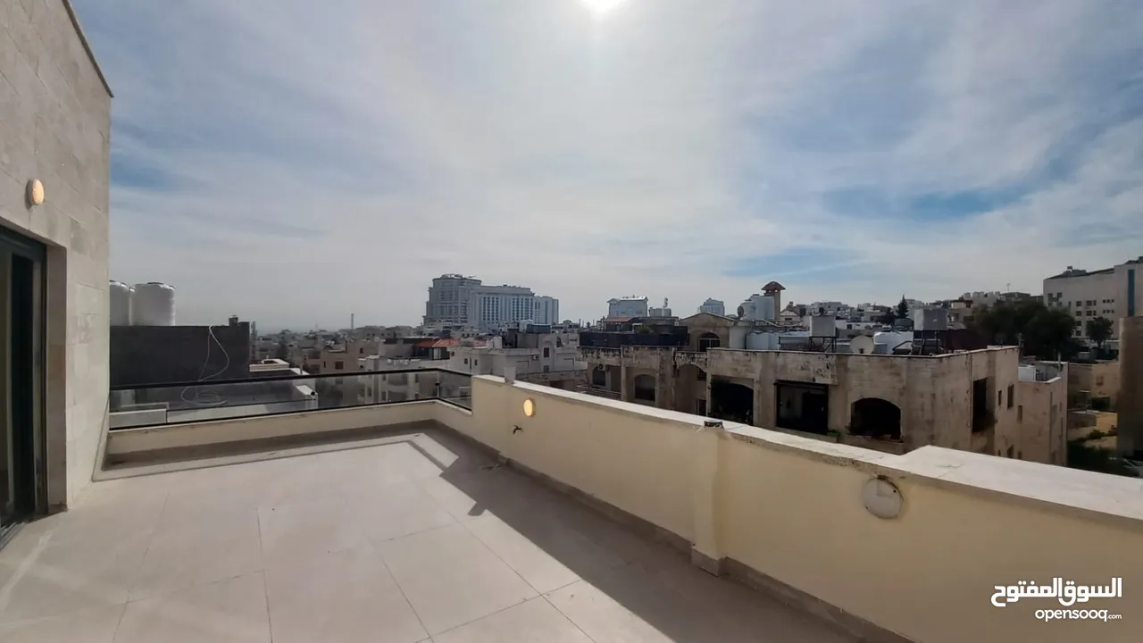 دوبلكس مميز مع ورف للبيع في ام اذينة  ( Property 40850 )-174973119