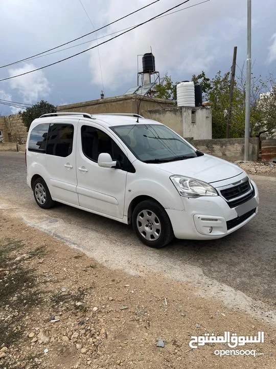 بارتنر 2018 دهان شركة 5 ركاب جير عادي ماتور 1600 ديزل