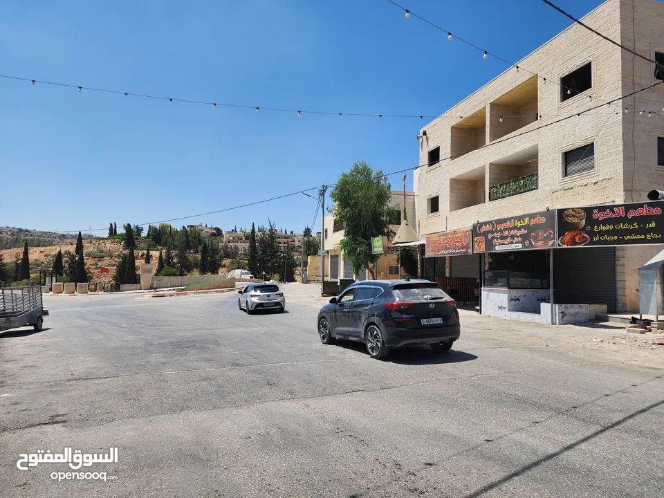 محل للايجار على شارع المنطقة الصناعية جناتا