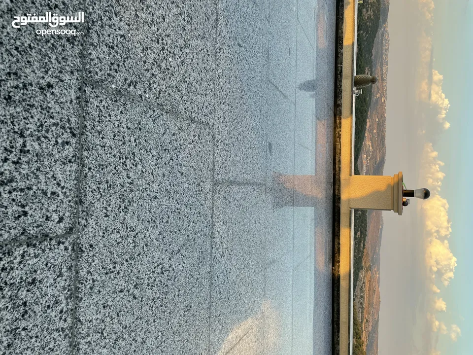 جلي بلاط ورخام وتنضيف سيراميك وجلي اسطح باطون