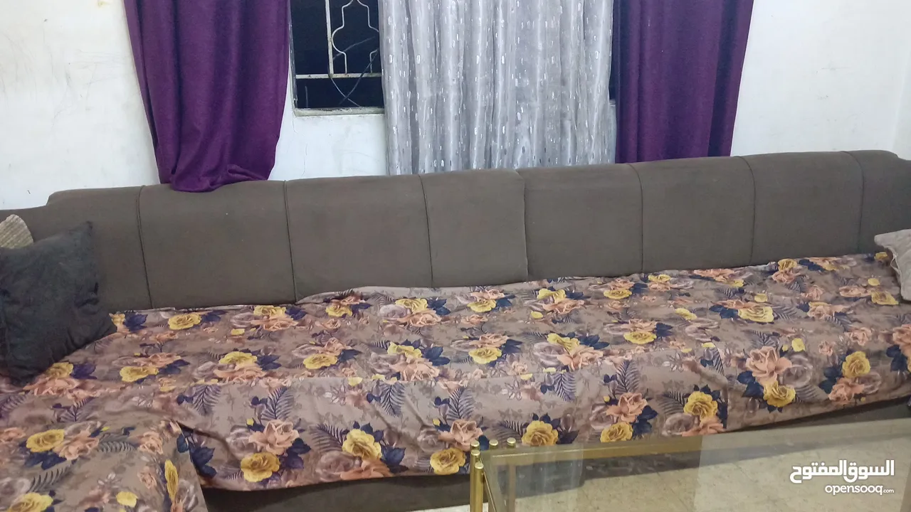 طقم كنب  ومدخل وطقم كنب 18قطع وطقم طاولات
