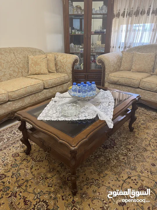 طقم كنب ضيوف للبيع