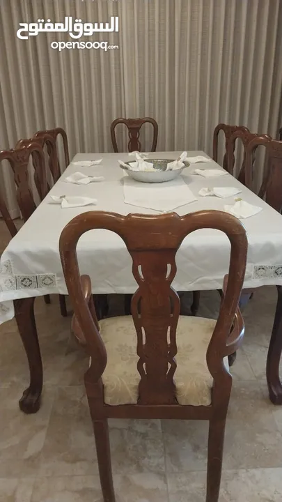 طاوله سفره مع بوفيه تفصيل مع 8 كراسي