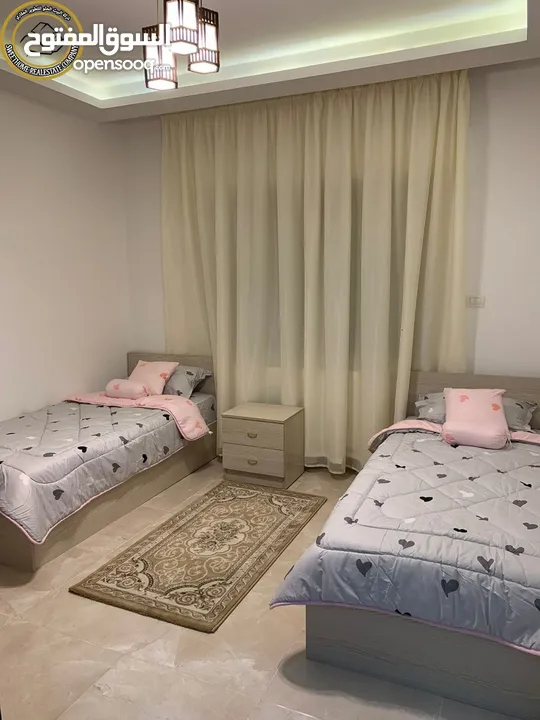 شقة فاخرة للبيع في ضاحية الأمير راشد - خلف مجمع جبر طابق ثالث 125م تشطيب سوبر ديلوكس