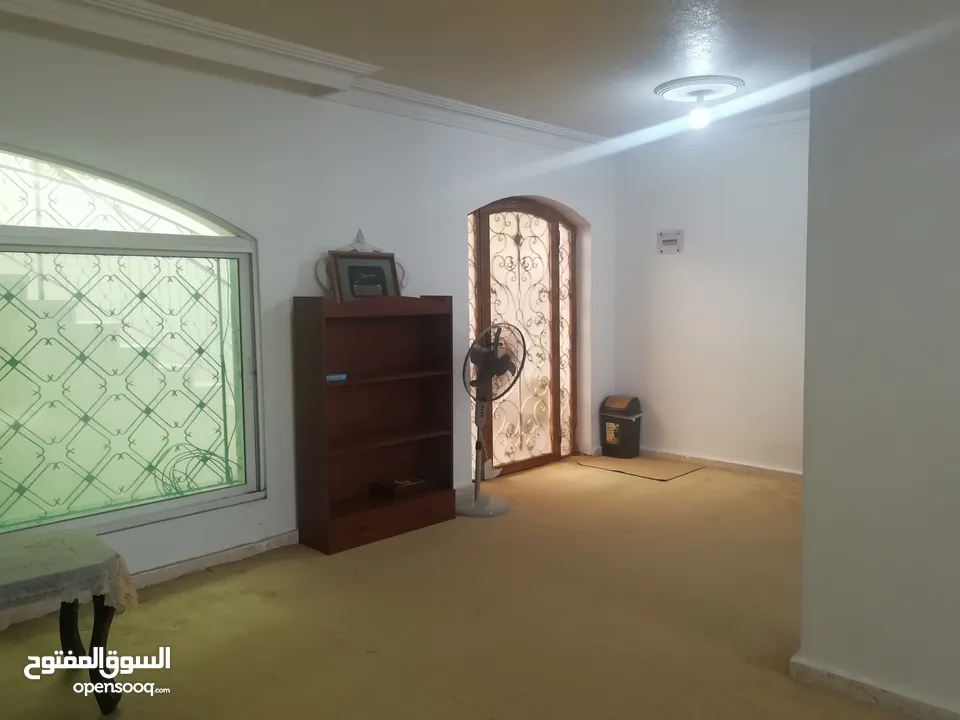 منزل مستقل مفروش للايجار للطلاب الخليجيين او العائلات الخليجية فقط