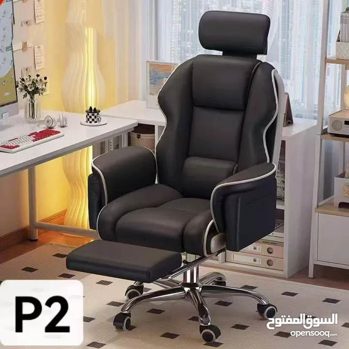 كرسي المكتب التنفيذي لون اسود مع جوانب مريحة ومسند للراس والقدين يجمع بين الفخامة، الراحة المطل