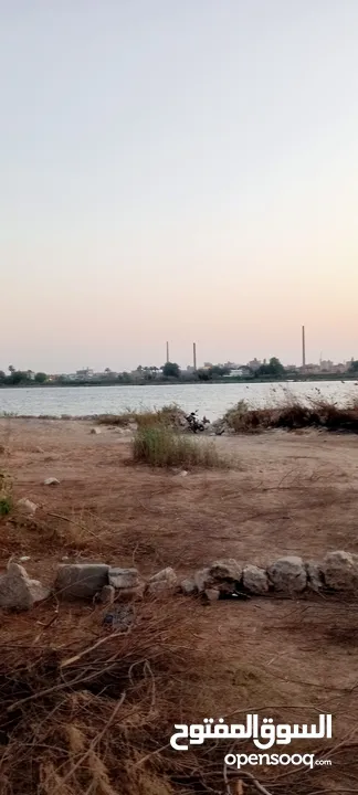 ارض للبيع على صف النيل
