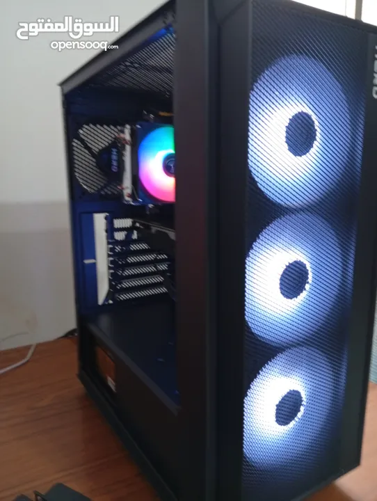 كمبيوتر جيمنغ جيل ال 12 بسعر ممتاز