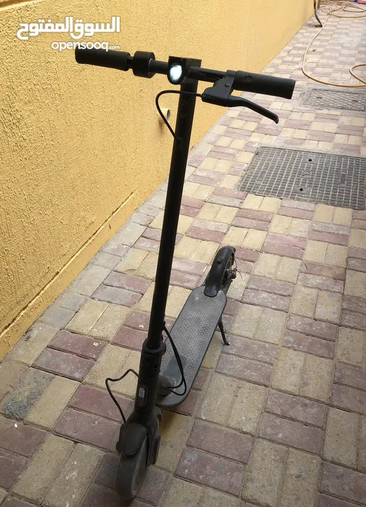 Electric scooter (negotiable!-!قابل للتفاوض)