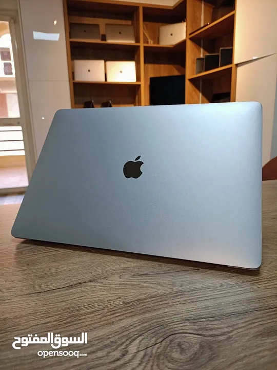 MacBook Pro (15-inch, 2018) CORE I7 RAM 32GB SSD 256GB AMD 4GB