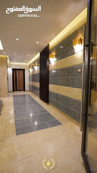 شقة للبيع طابق ارضي 95م مع ترس 50م (سكنية - استثمارية) في ديرغبار شارع ال 60 ، مطبخ راكب ، تدفئة غاز