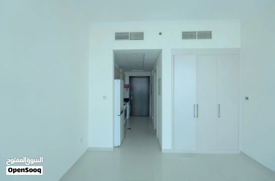 استديو لقطه كامل الخدمات مؤنث بالكامل بمسبح خاص وحديقه والسعر غير قابل للمنافسه بادر بالحجز