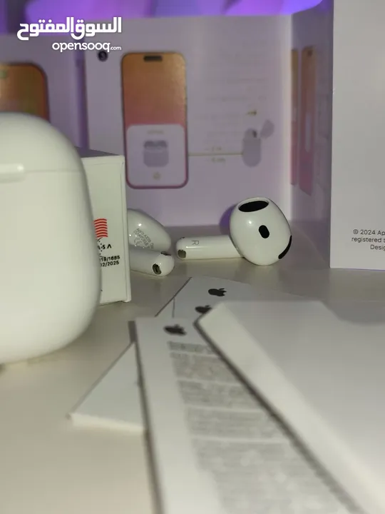 سماعة بتنسيك همومك اكتشف قوة الأداء مع سماعات AirPods 4.. الجيل الرابع والاحدث من سماعات ايربودز