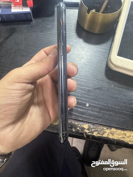 آيفون 11 برو للبيع