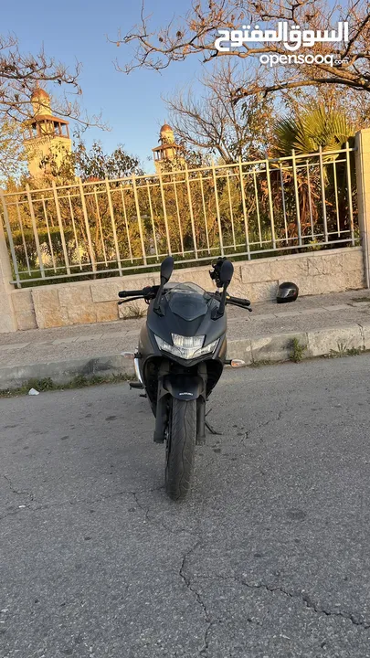 Suzuki gixxer 250 sf بحالة الوكالة