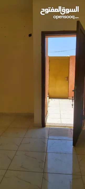 العقبه / شقه ارضيه جديده مطله عالبحر
